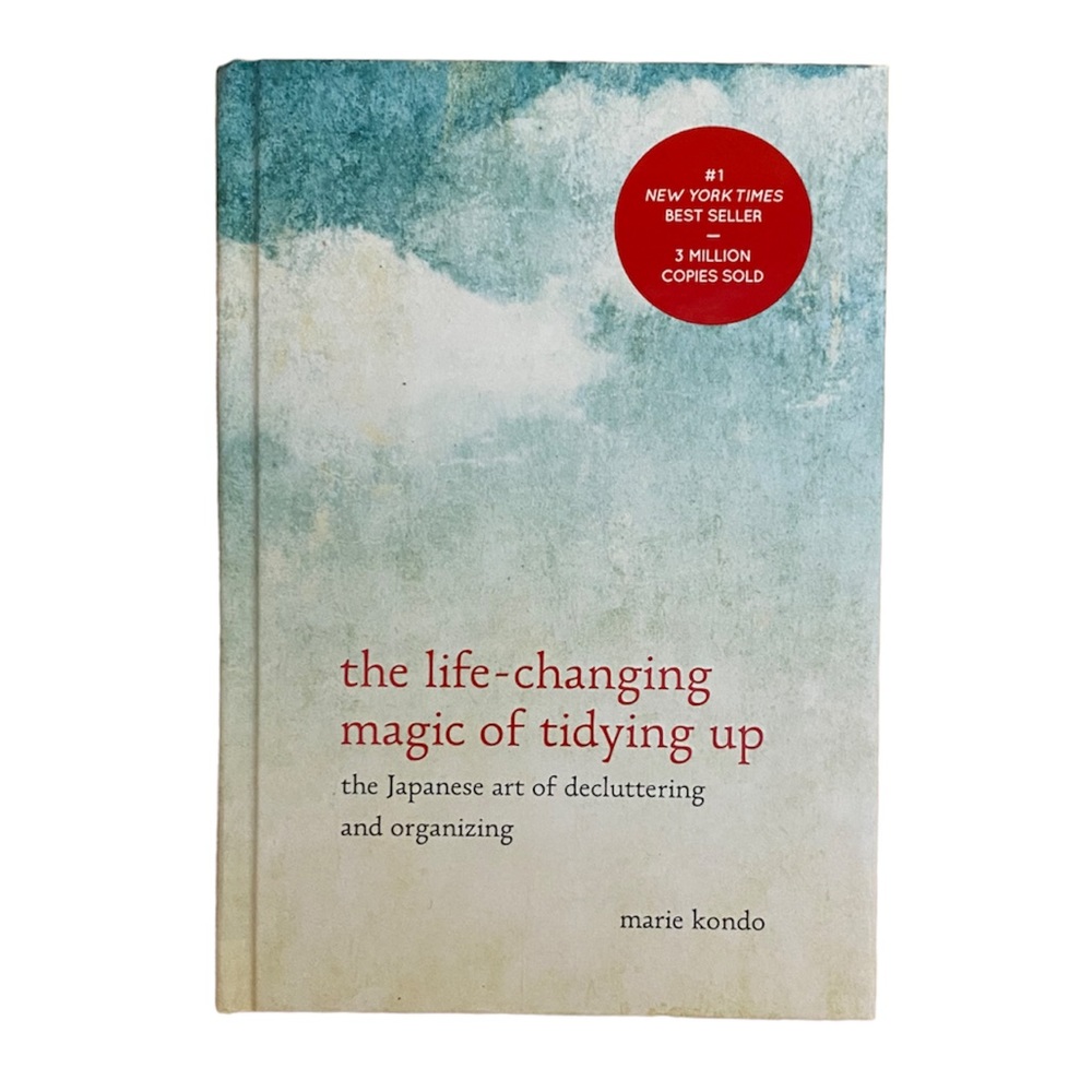 The life-changing magic of tidying up Hardcover by Marie Kondo